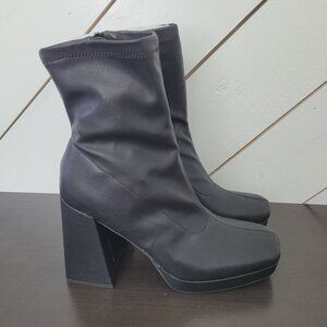NWT Wild Pair Beauteep Platform Chunky Heel Ankle Boots Black Faux Leather  9.5